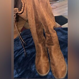 Size 12 w thigh high boots